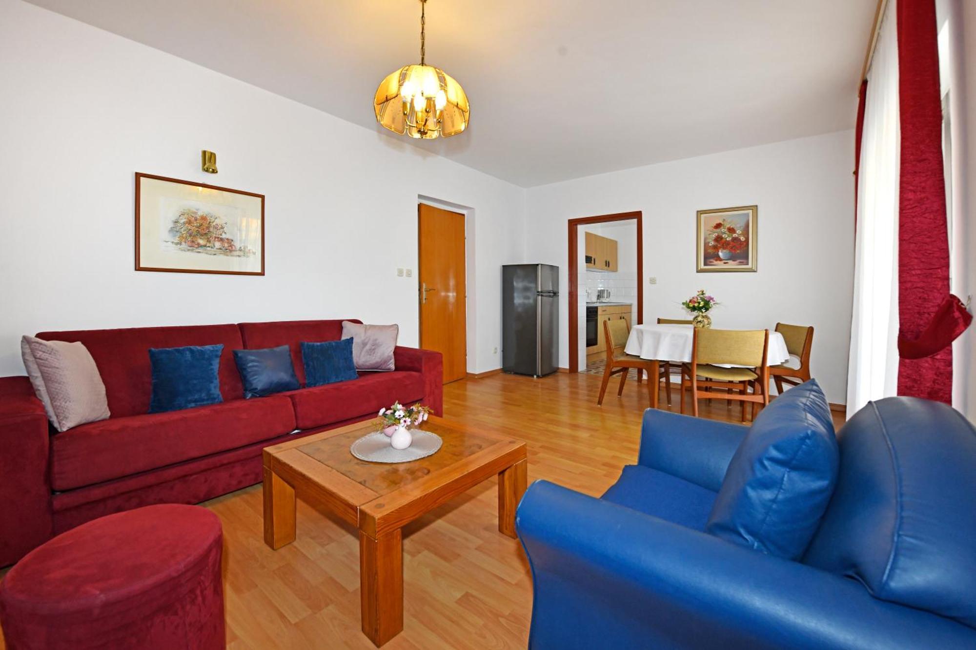 Apartments Jasmina โปเรช ภายนอก รูปภาพ