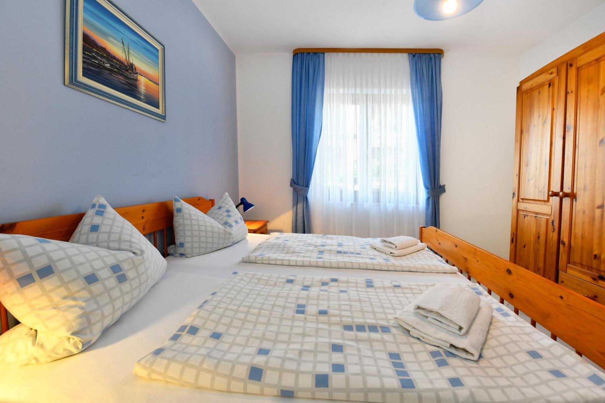 Apartments Jasmina โปเรช ภายนอก รูปภาพ
